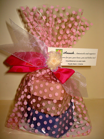 A Personal Care Boutique Polka Dot Soap Gift