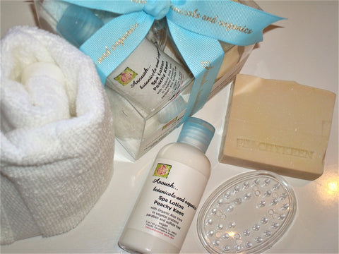 z gift set ~ soap, lotion and... peachy keen